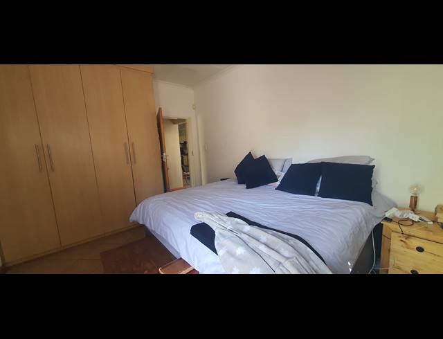 2 BEDROOM FLAT TO LET IN HEIDELBERG CENTRAL